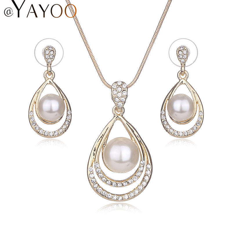 pearl necklace and earring set