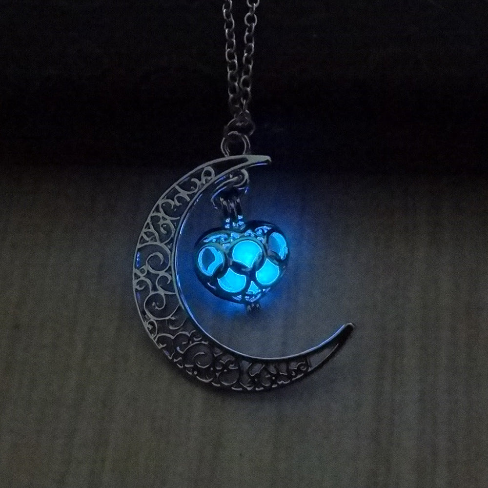 ShineLuxe™ Glowing Silver Pendant Necklace