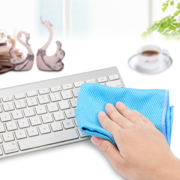 Microfiber cleaning cloth