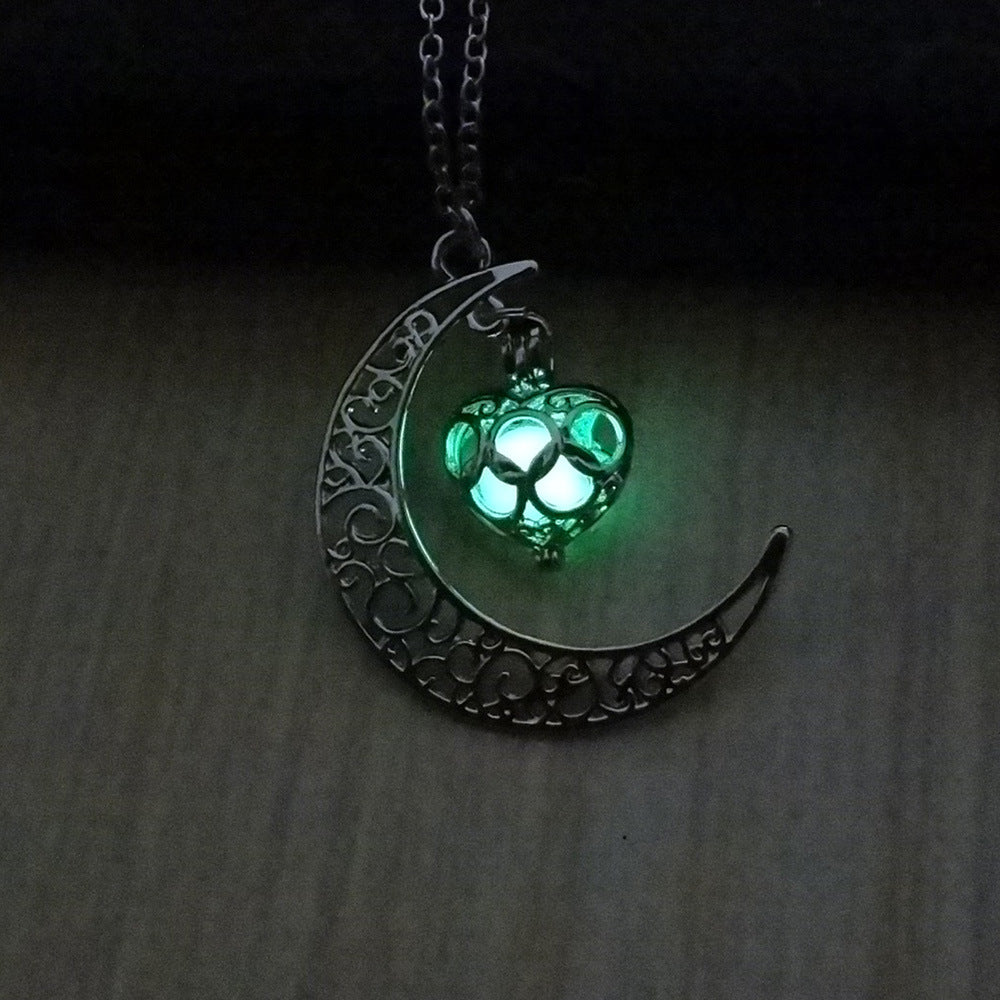 ShineLuxe™ Glowing Silver Pendant Necklace