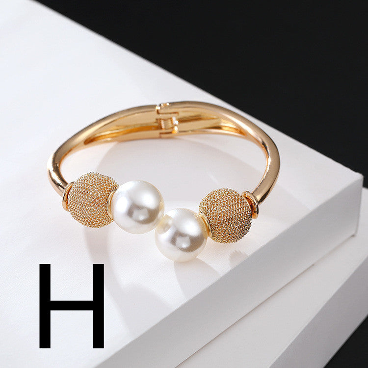 LuxePearl™ Double Pearl Bracelet