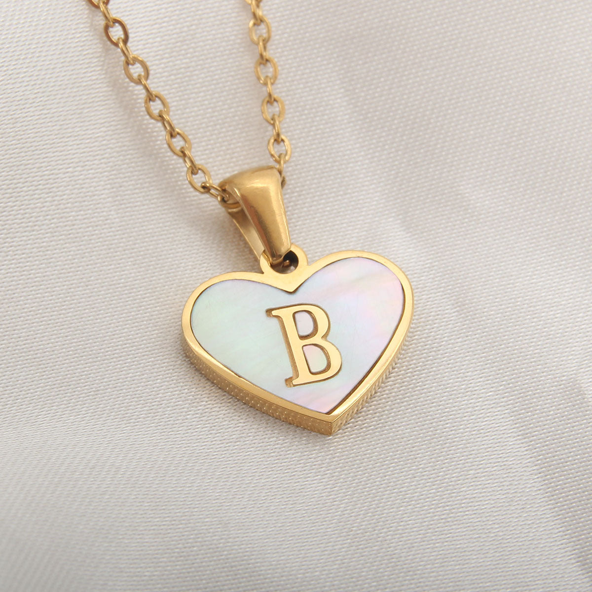 heart shaped locket necklace