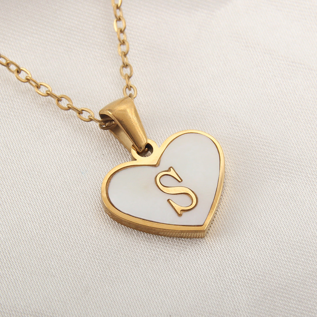 heart shaped locket picture