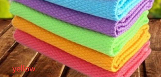 Microfiber cleaning cloth