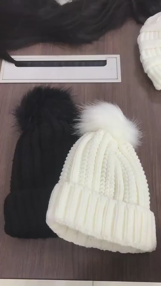 Winter Knitted Hats Fashion Stretchy Lined Skull Hats For Women Faux Fur Pom Pom Hat Keep Warming Beanie Hat